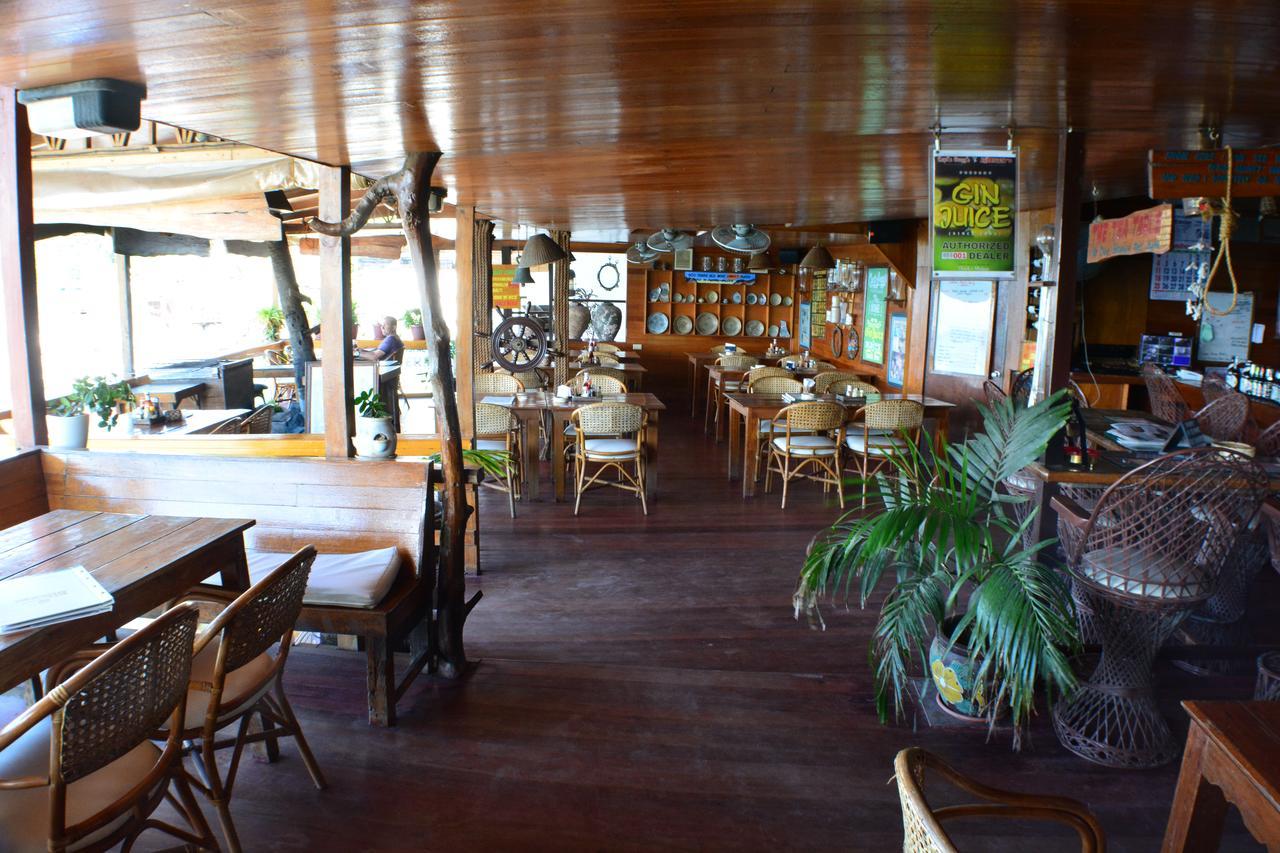 Captngreggs Dive Resort Puerto Galera Exterior photo